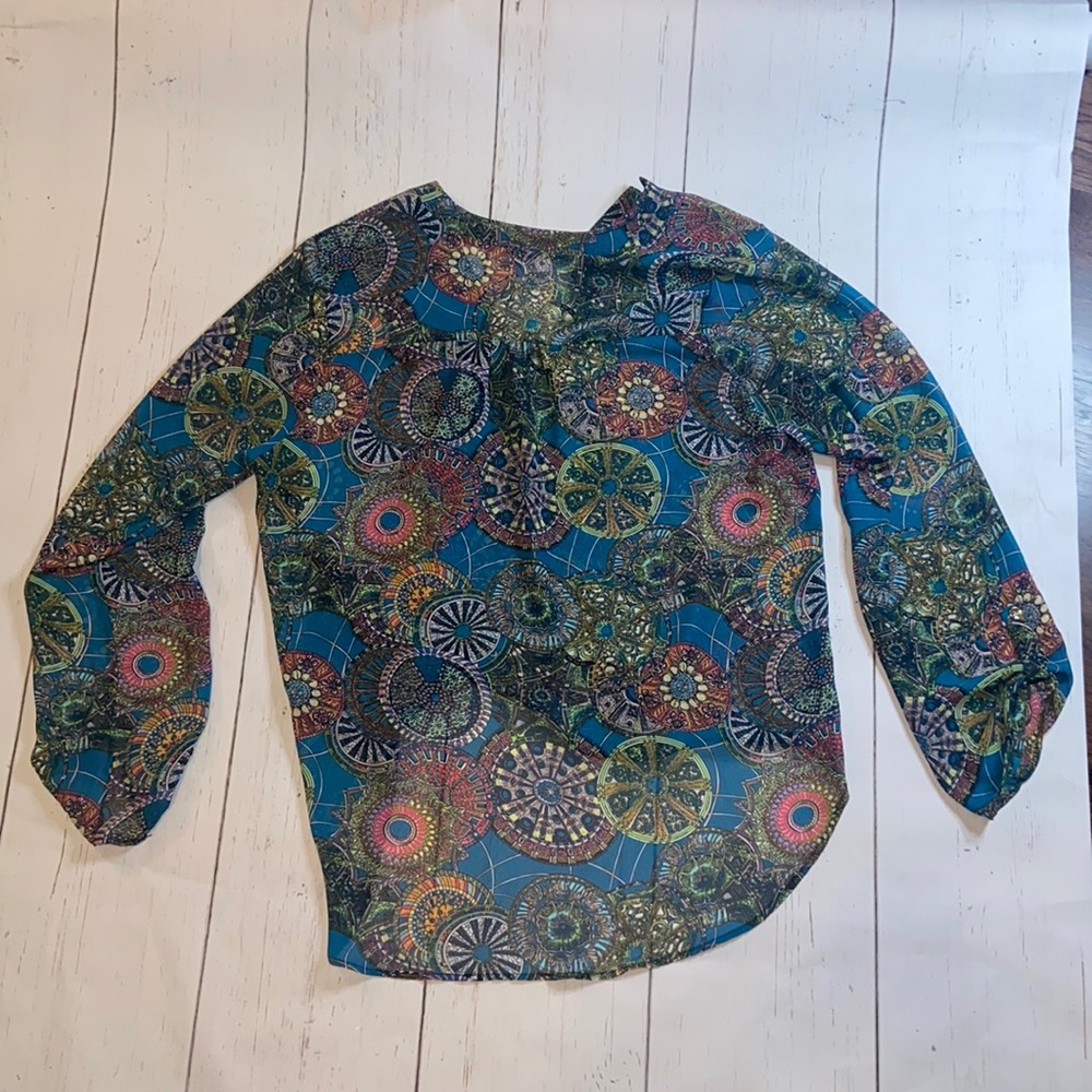 Point Multi Colored Blouse - Picture 4 of 5